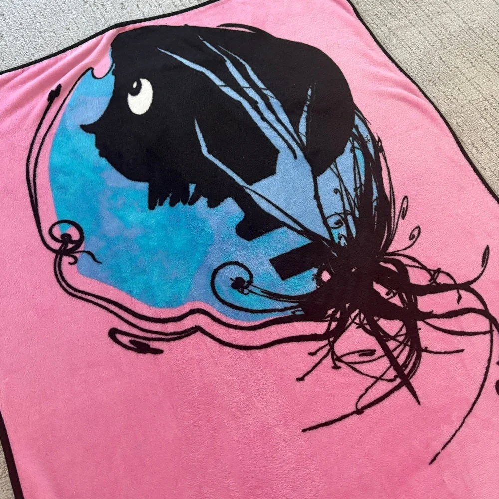 Coraline Profile Black Cat Mouse Fleece Throw‎ Blanket Pink Black Hot Topic